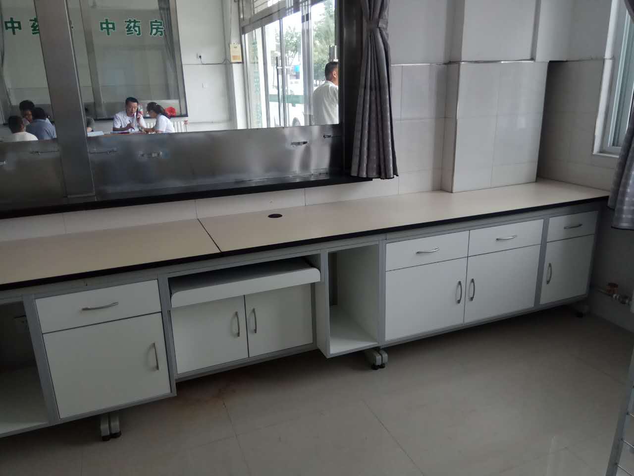 西药收费台
